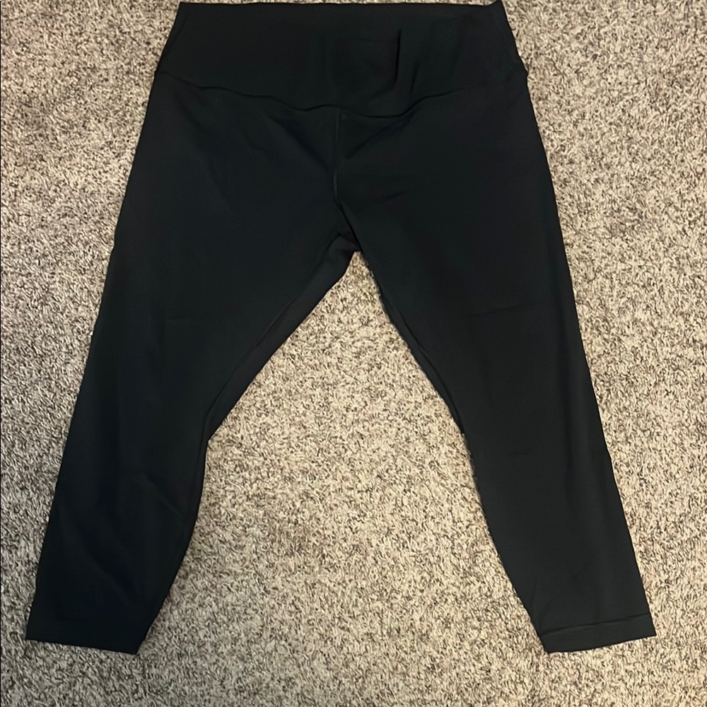 Lululemon Black Cropped Leggings